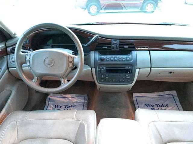 2005 Cadillac Deville 4dr Sedan